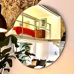 Unique Apartment *